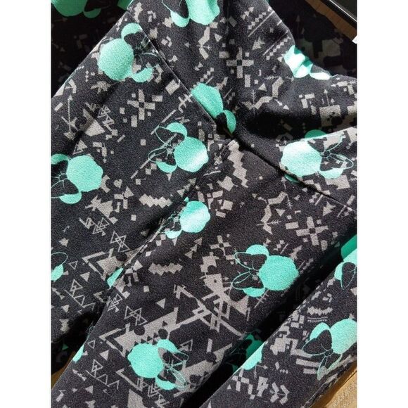 Plus Tall & Curvy LuLaRoe Leggings Disney Minnie Mouse Black & Teal - Picture 3 of 6